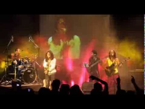 "Tsaiky jôby" by Mika & Davis - Live dôme Ankorondrano - 1er mars 2013