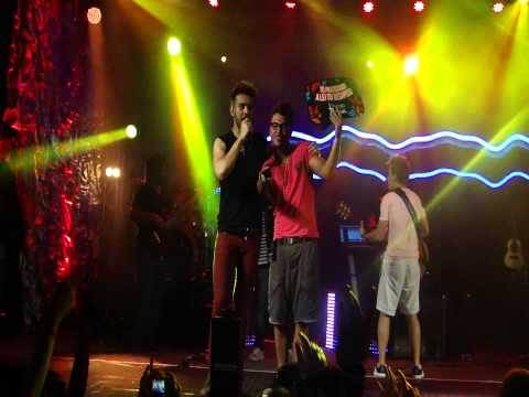 Lucas Lucco no Bloco Bejá! 2013 Participação Thiago Brava