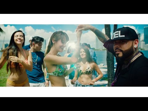 A.B. Quintanilla III & Elektro Kumbia - Piña Colada Shot - (Video Oficial) - Del Records 2017