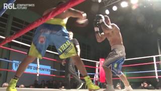 Festival de boxeo en el Juan Bautista Rocha