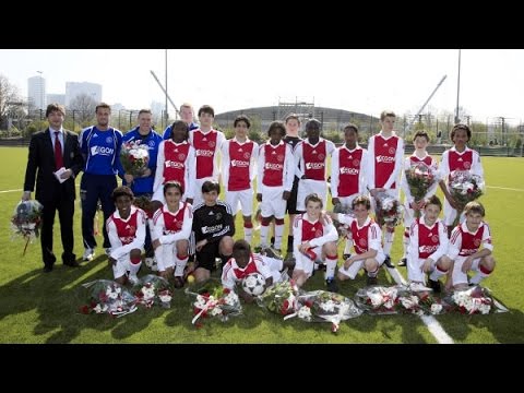 Toekomstjournaal: Ajax C2 kampioen en Ajax A1 in vorm