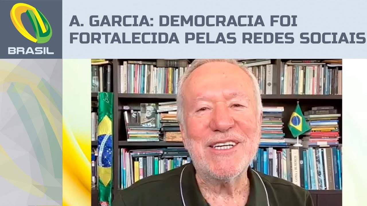 Redes sociais deram voz aos que não tinham e fortaleceram a democracia, diz Alexandre Garcia