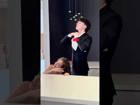 Eli Is To Freaky Lol 😂 #shorts #kalogerasisters