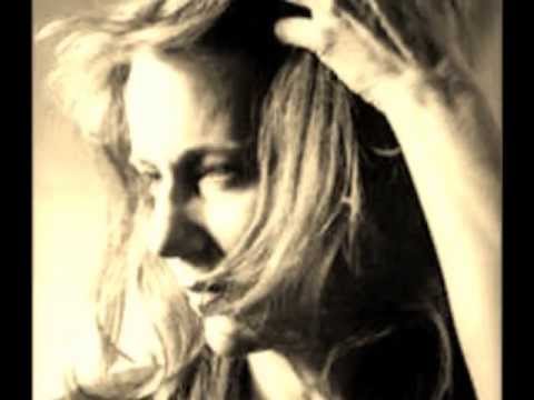 JENNIFER WARNES Love Hurts