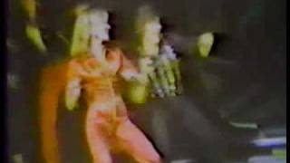 Olivia Newton-John - Love is Alive (Only Olivia 1977 TV Special).divx