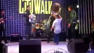 Los Coroneles Jorge Santa Cruz y Adrian Jimenez City Walk Los Angeles 2011