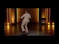 Jamie Foxx S Hilarious Walk It Out Dance Netflix Special