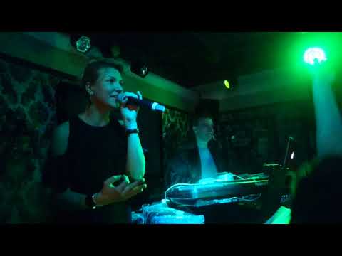 Eesti Gun ja Liisa. / Suur Vend Pubi Viljandi 2019