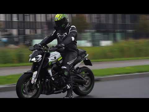 MT-09 FZ-09 Akrapovic sound YAMAHA: Fully customized exhaust system.