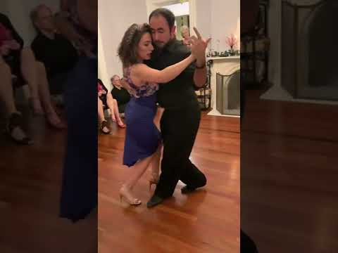 Ruth Hernandez y Camilo Rubilar - Tango Rie Payaso