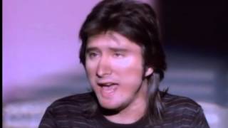 "Steve Perry" singing "Oh Sherrie" and "Foolish Heart".