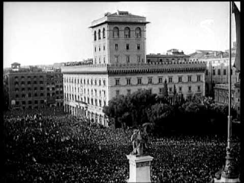 Benito Mussolini dichiara guerra alla Francia e Inghilterra - Roma 10 Giugno 1940