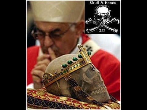 LE PAPE CEREMONİE AVEC UN CRANE PRATİQUE CATHOLİQUE OU DOCRTİNE SATANİQUE !?!? PREUVES ET DEBAT