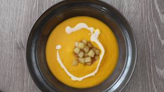 Easy Butternut Squash Soup Recipe with Apple