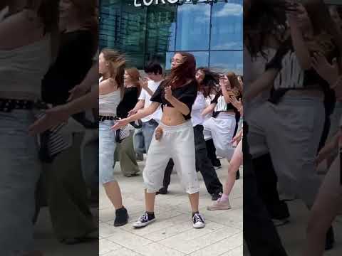 🇸🇰Kpop in Public - CORTIS REDRED