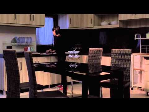 OFFICIAL TRAILER - KAMAR 207 (2014)