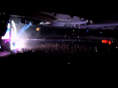 Dash Berlin @ The Hollywood Palladium (Avicii - Fade Into Darkness - Albin Myers Remix)