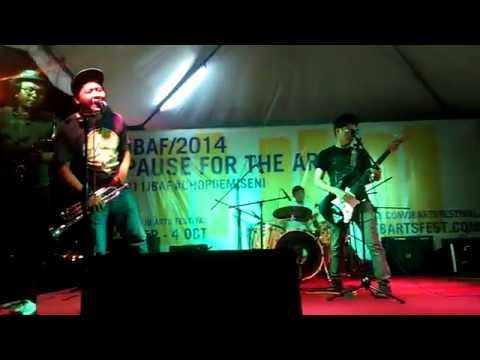 Priceless Stupid Box - Takkan Kembali (Live in JB)