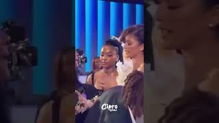Mira lo que pasó con Zendaya y Tayana #viralvideo  #humor