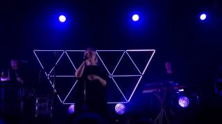 Lapsley "Operator (He doesn't call me) (Live in Brooklyn 05/11/16)