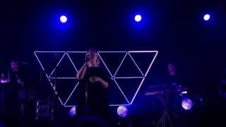 Lapsley "Operator (He doesn't call me) (Live in Brooklyn 05/11/16)