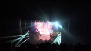 MILEY CYRUS - BANG ME BOX