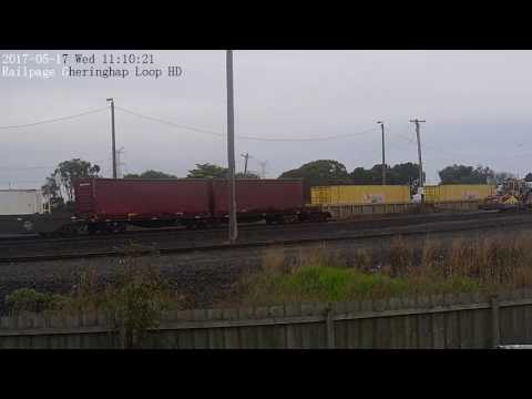 Aurizon Perth to Melbourne Intermodal Service through Gheringhap on 2017 05 17 at 11 10 09