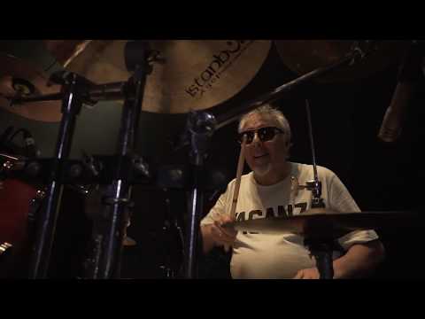 La Mississippi ft. Daniel Raffo - Caldonia (Vivo "Reserva especial" - Luna Park - 30 Años)