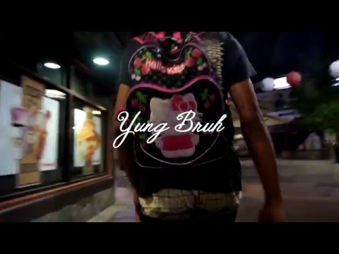 Lil Tracy - Gemstone Bullets Poppin Out The Tech (Prod. DjYoungKash