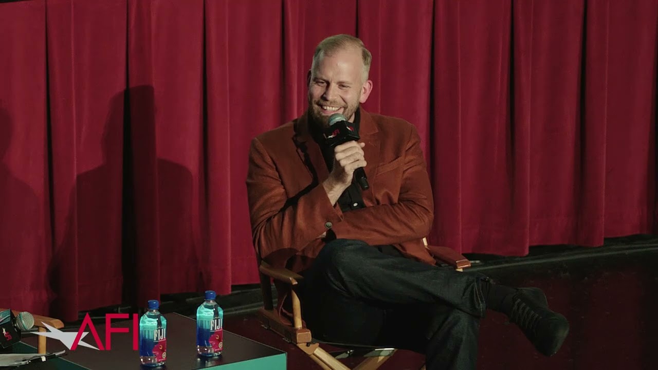 Miniature de la vidéo BAD APPLES: A Conversation with Director Jonatan Etzler du film Bad Apples