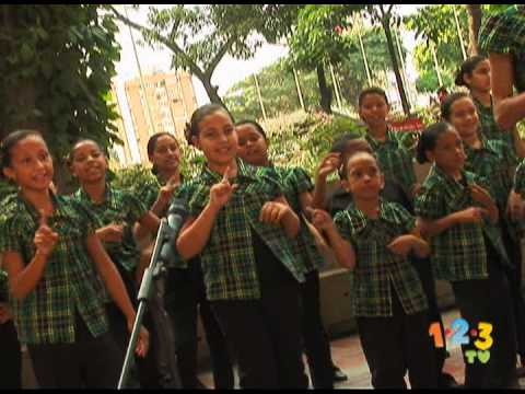 Popurri navideño de los Tucusitos