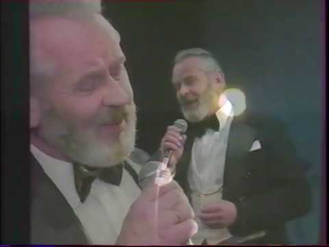 VIKTORAS VAŠKAS - Švelnumas Algimantas Raudonikis