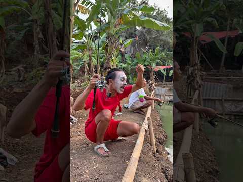 Bego mancing ikan pake es krim