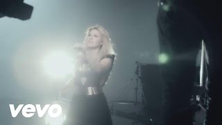 Kelly Clarkson - Behind the Scenes of The Music Video &quot;Catch My Breath&quot;