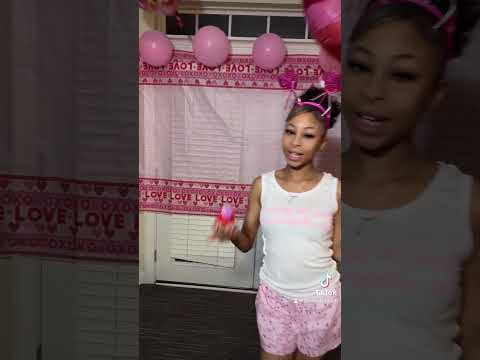 Twins where y’all been 😘