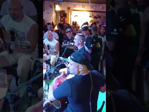 Roda de Samba do grupo Intimistas na Toca da Gamba (Quem vive de amor não morre)