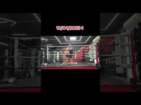 무예타이 2년 경력자와 가벼운 스파링 #boxing #복싱 #muaythai #하노이 #mma #하노이복싱 #하노이운동 #kickboxing #하노이킥복싱 #미딩체육관