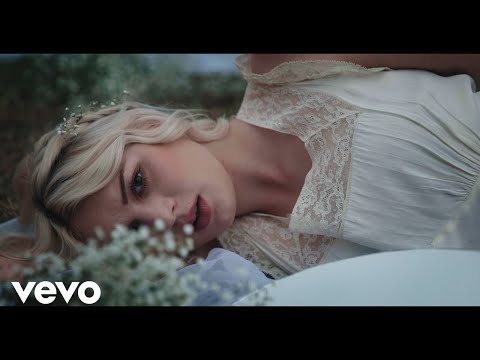 Sarah Cothran - I'm Here (Official Music Video)