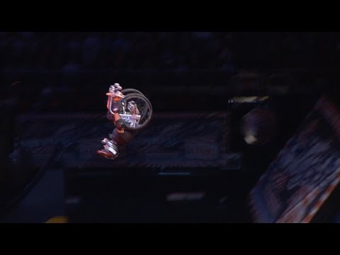 World’s First Wheelchair Backflip – Aaron “Wheelz” Fotheringham