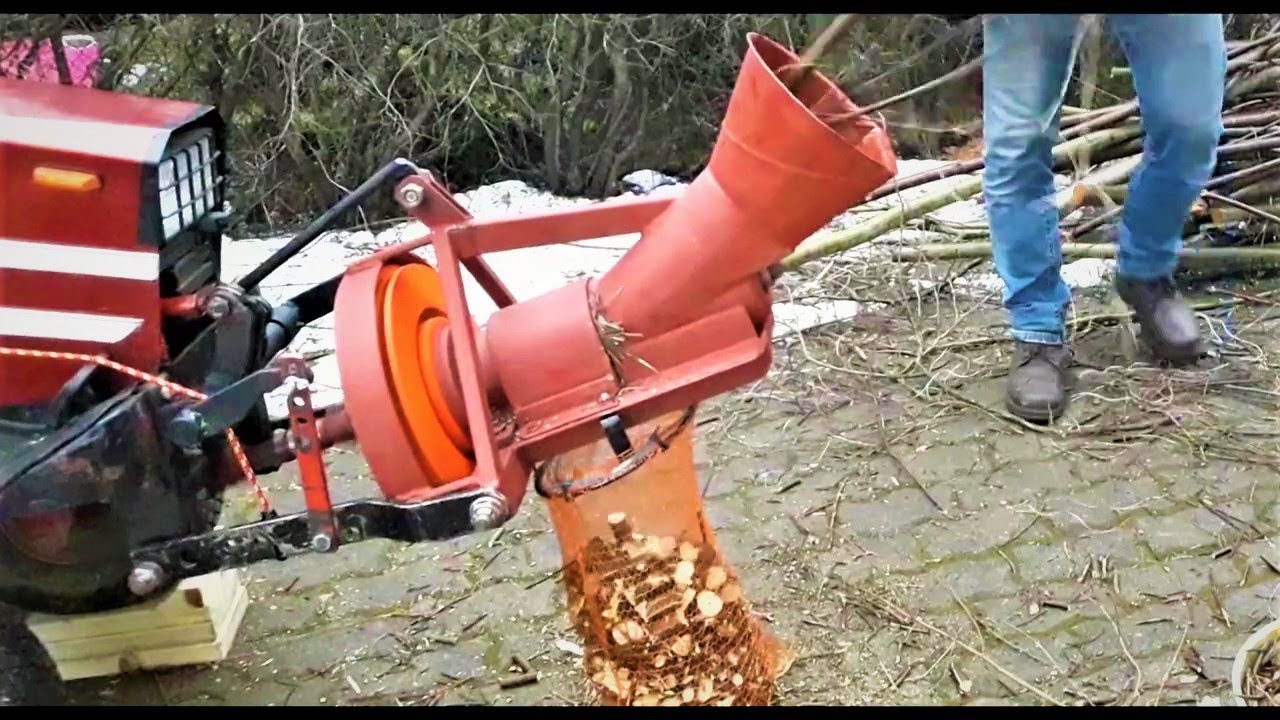 Чёёё Опять Веткорез?😄👍)))) wood shredder back in action!