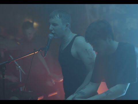 Neuzeitliche Bodenbeläge - "Am Scheitelpunkt" Acephale, Cologne