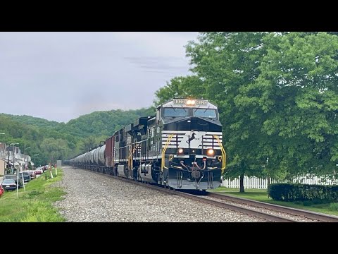 Freshie👀 NS 4920 leads 66T With a KCS AC4400CW as a Rear DPU!