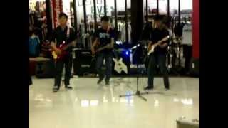 preview picture of video 'The only one perform jamming Sobat Indies @distro obesphere.3GP'