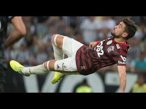 Golaço de Arrascaeta