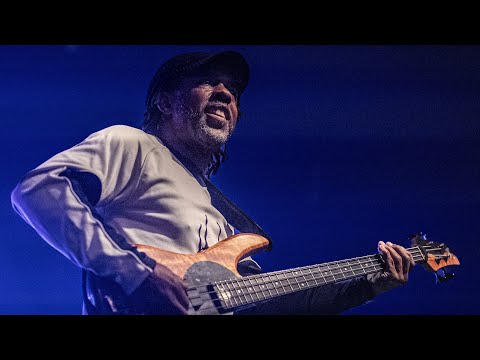 Victor Wooten and Brothers ~Master Class *You have to feel the music*