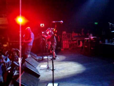 LESS THAN JAKE en Argentina *Intro + Conviction Notice + Happyman*