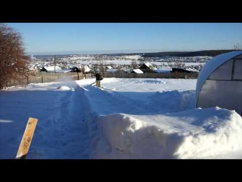 Горка из снега. Часть 2. A mound of snow.