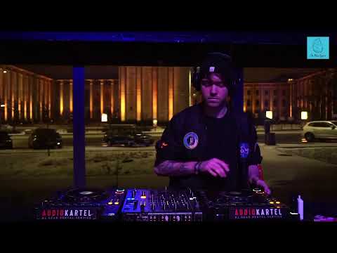 The Blue Oyster: MIHVU / 25.01 / 19 - 20