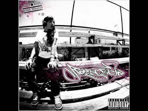 NINA TOUSH 01 INTRO