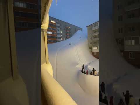 Snow Up To The 5th Floor! 😱